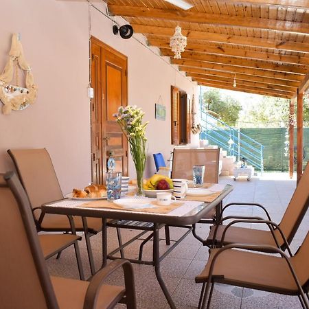 Malou Garden House Near The Beach Glífa Exterior foto
